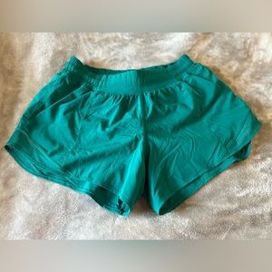 Lululemon Hotty Hot Shorts Size 8 Tall Teal 4”